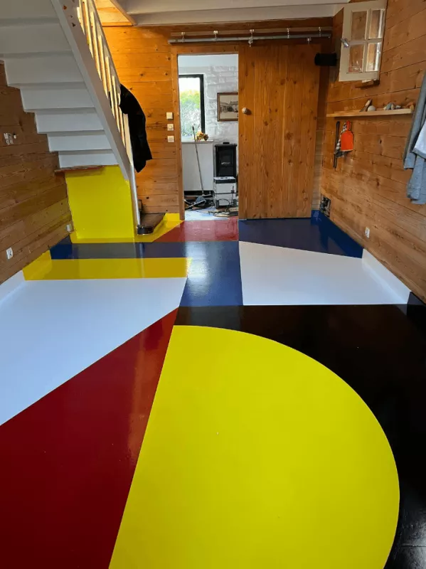 Entrée et cage d’escalier, peinture sol